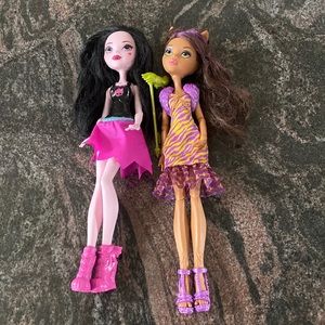 Monster High - Draculora and Clawdeen Wolf dolls